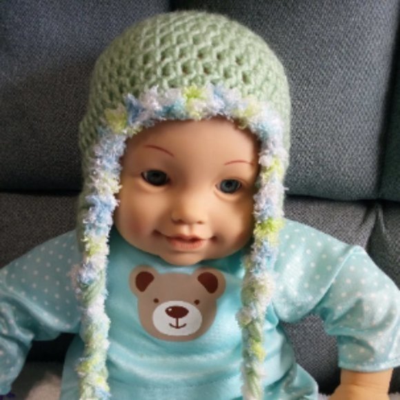 Hand Crafted Baby Light Green Earflap Hat crochet Newborn Winter Spring Fall - Picture 1 of 4